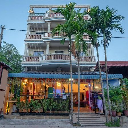 Central Backpacker Siem Reap Exterior photo